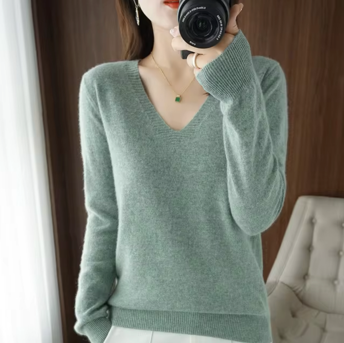 Julie Womens V-Neck Sweater with Cashmere Feel in Light Green