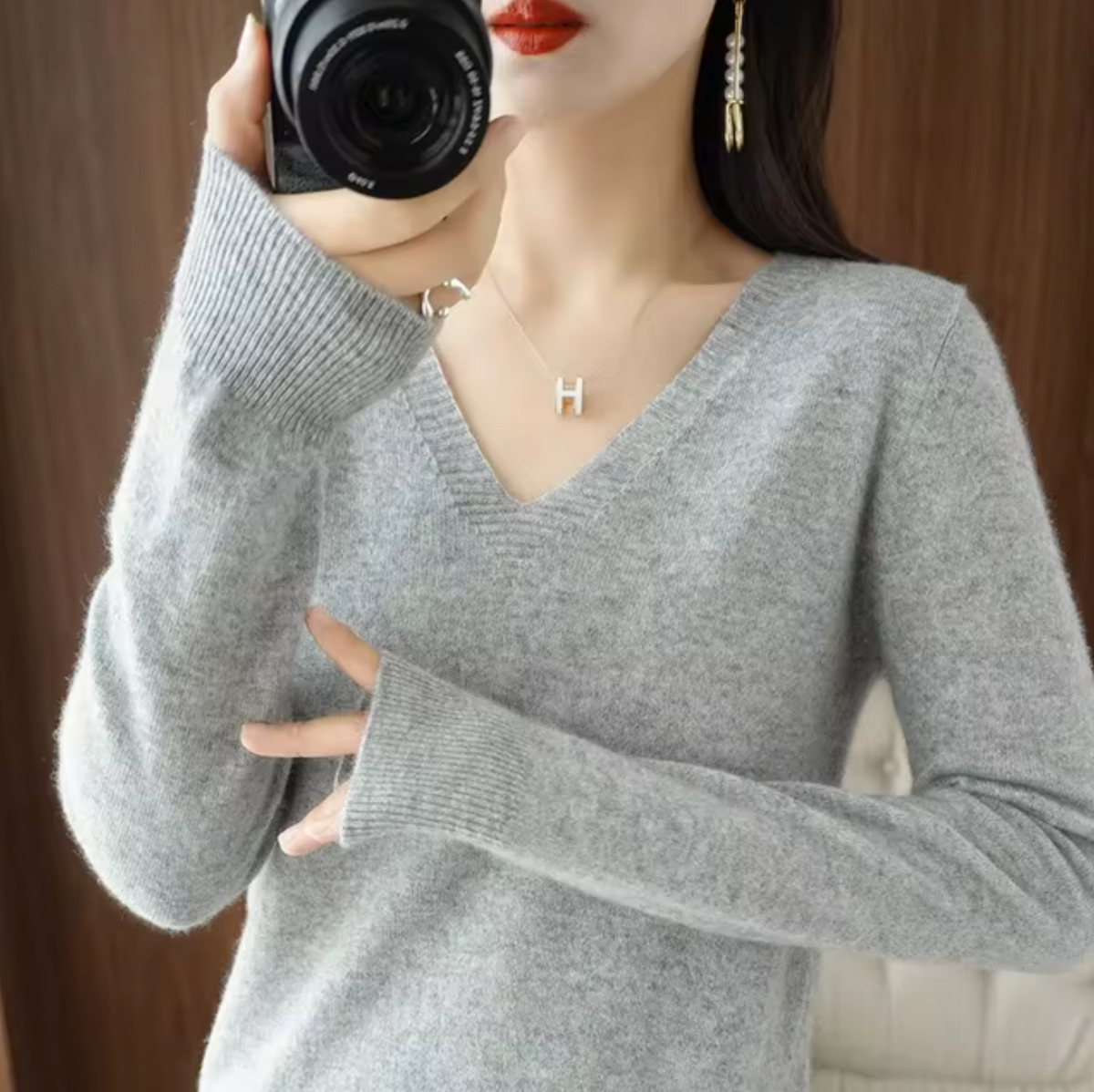 Julie Womens V-Neck Sweater with Cashmere Feel in Grey