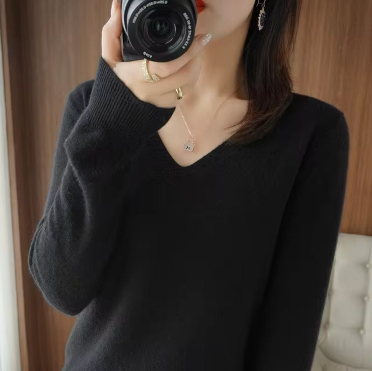 Julie Womens V-Neck Sweater with Cashmere Feel in Black